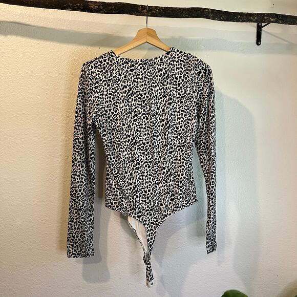 Yummy Sweater Co White/Black Animal Print Soft Cotton Bodysuit Size Large - Picture 9 of 10